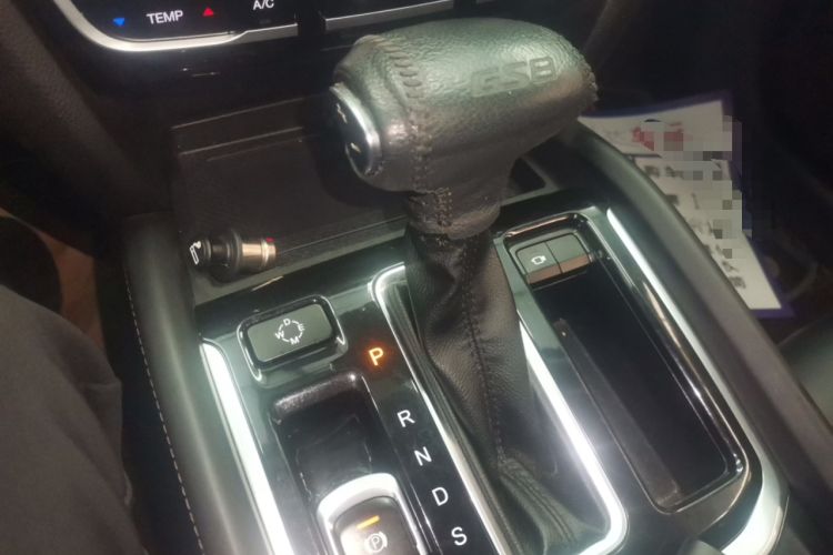 Used GAC Trumpchi GS8 2017 320T Two-Wheel Drive Luxury Smart Connectivity Version (7 Seats)
