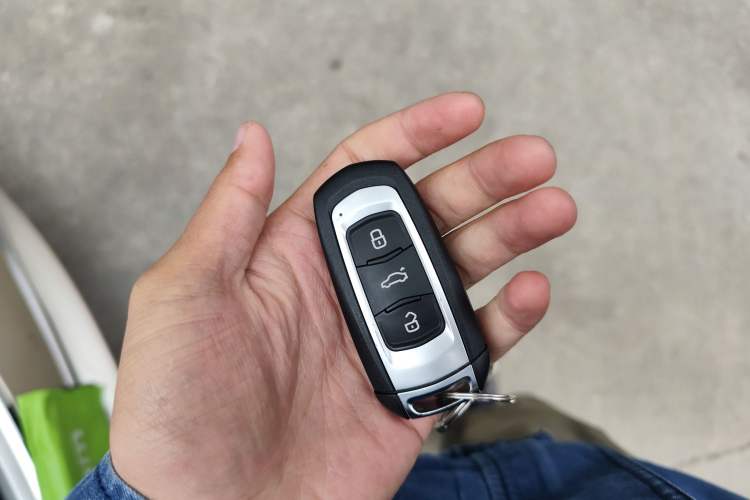 Used Geely Auto Emgrand GT 2015 1.8T Premium Model