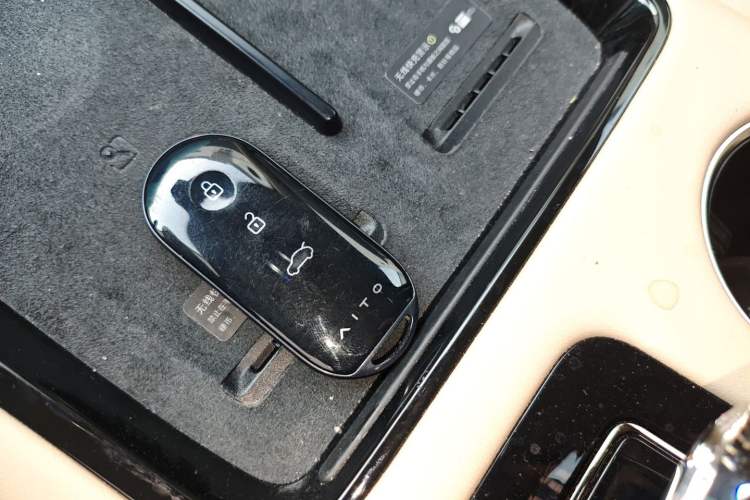 Used Hima AITO M5 2024 Extended-Range Max RS Four-Wheel Drive Advanced Intelligent Driving Version