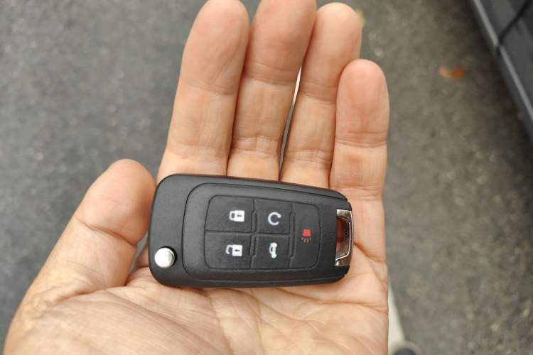 Used Buick LaCrosse 2013 2.4L SIDI Luxury Comfort Edition Vehicle Key