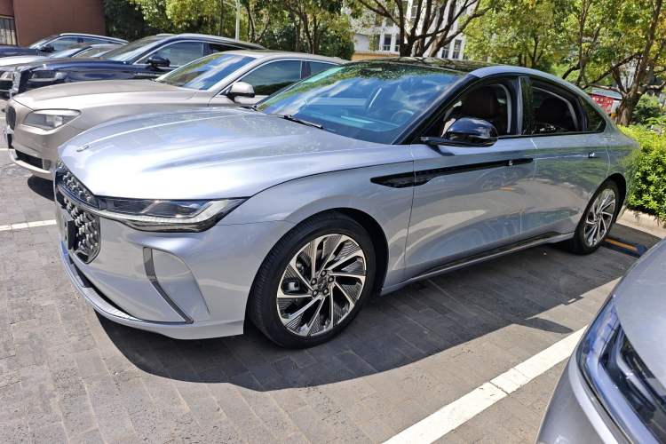 Used Lincoln Z 2024 2.0T Two-Wheel Drive Luxury Hybrid Version
