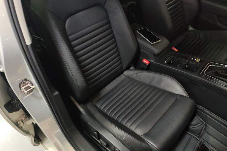 Used Volkswagen Magotan 2019 330TSI DSG Luxury Version China VI Standard
