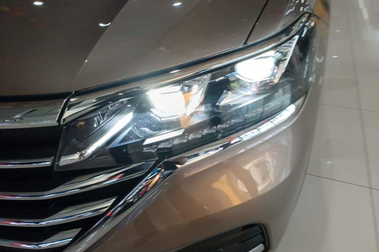 Used Volkswagen Viloran 2023 330TSI Business Edition
