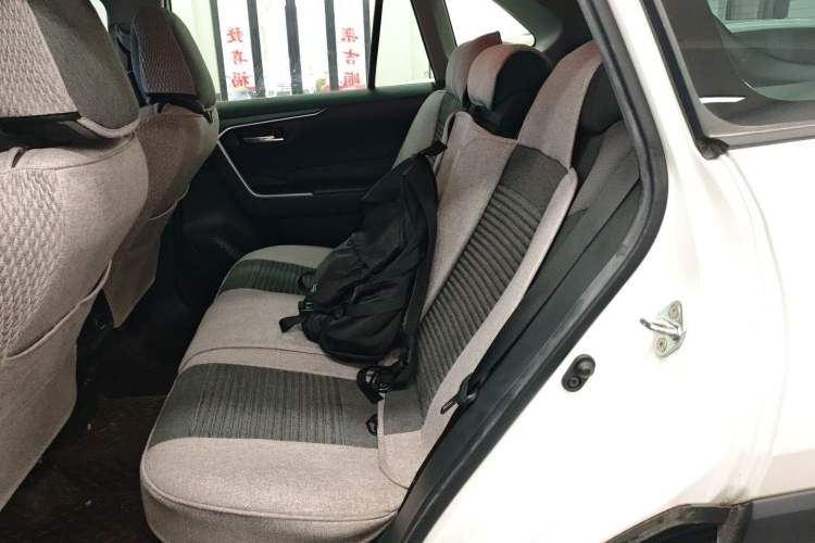 Used Toyota RAV4 2022 2.0L CVT Two-Wheel Drive Fashion Edition
