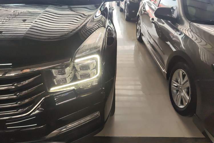 Used GAC Trumpchi GS8 2017 320T Four-Wheel Drive Supreme Edition (7-seater)