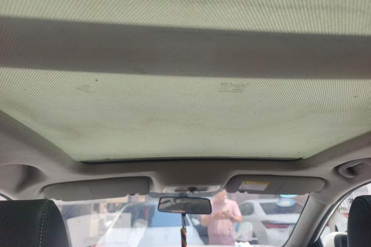 Used MG ZS 2017 1.5L Automatic Luxury Edition Headliner