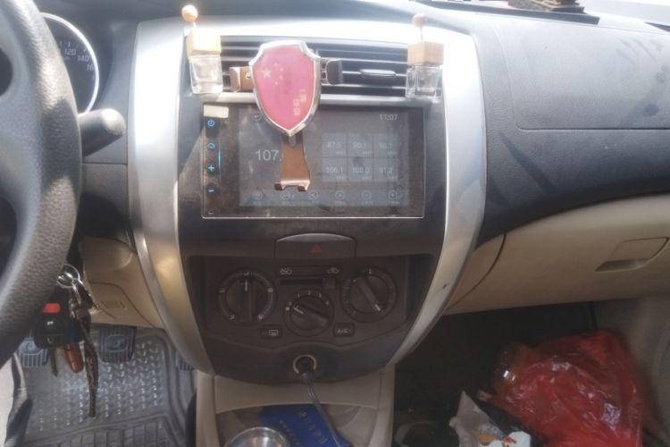 Used Nissan Livina 2013 1.6XE Manual Comfort Edition Audio And AC Panel