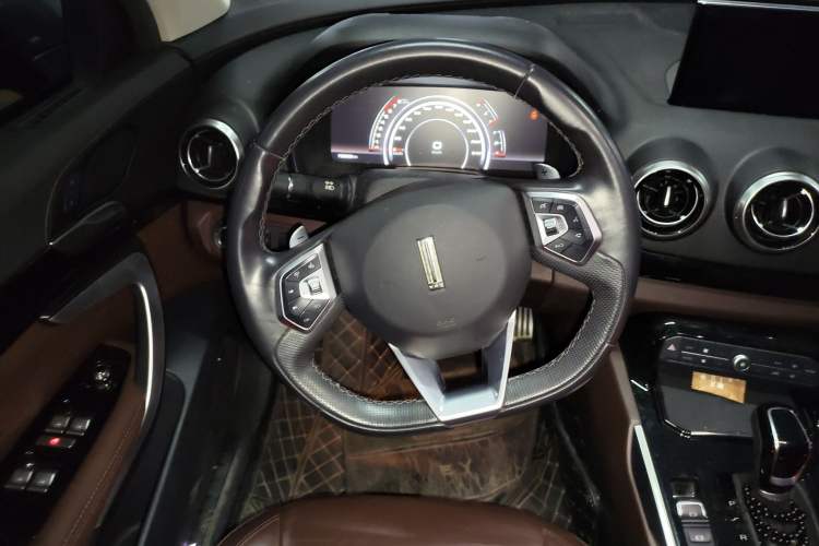 Used Wey VV7 2017 2.0T Flagship Model Steering Wheel