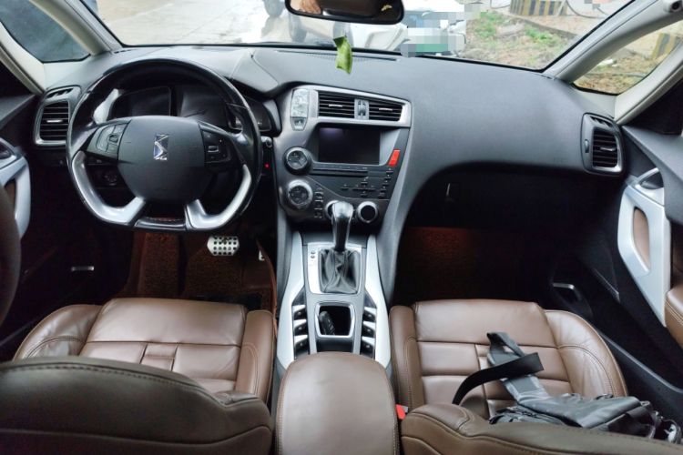 Used DS 5 2013 1.6T Prestige Edition THP200
