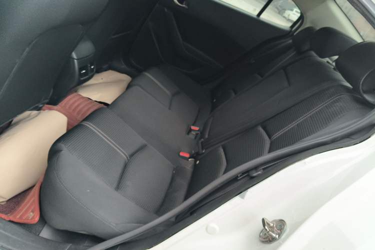 Used Mazda 3 Axela 2017 Sedan 1.5L Automatic Luxury Model China VI Standard