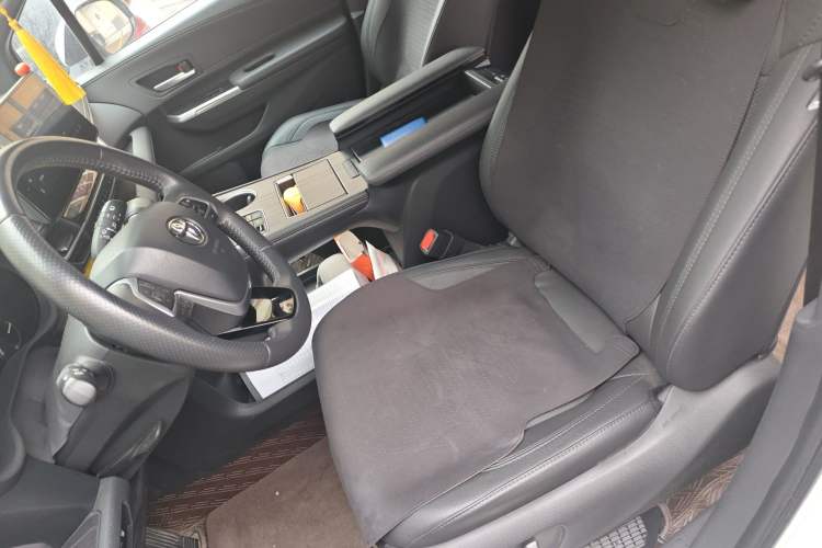Used Toyota SIENNA 2021 2.5L Hybrid Premium Edition Left Front Seat