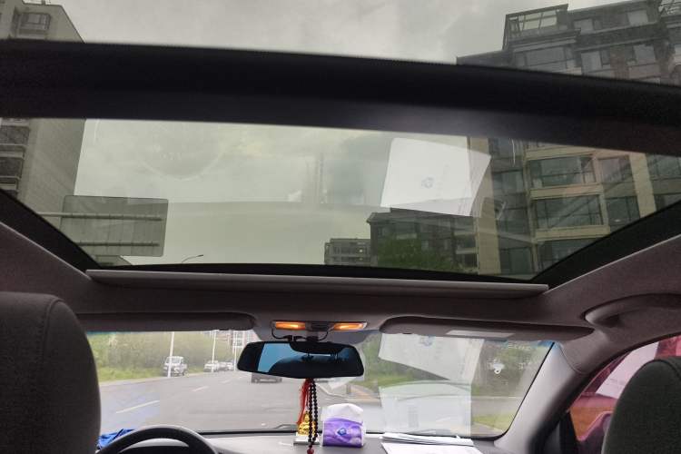 Used Hyundai Mistra 2014 1.8L Automatic Deluxe DLX Model Headliner