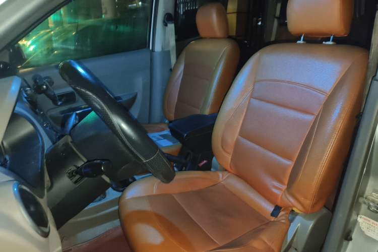 Used Wuling Hongguang 2014 1.2L Standard Model China IV
