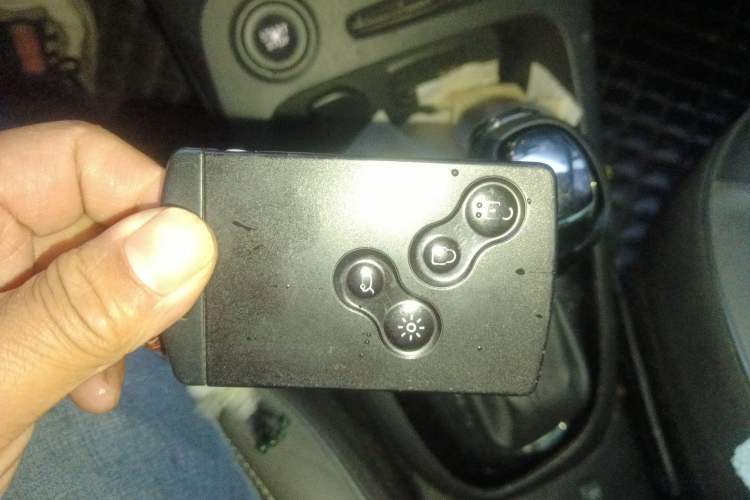 Used Renault Captur 2015 1.2T Automatic Luxury First Edition
