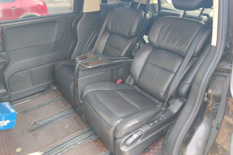 Used Honda Elysion 2016 2.4L Luxury Edition