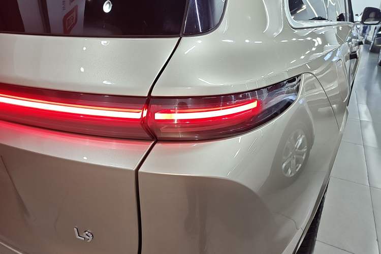Used Li Auto L9 2024 Ultra Model Right Rear Taillight