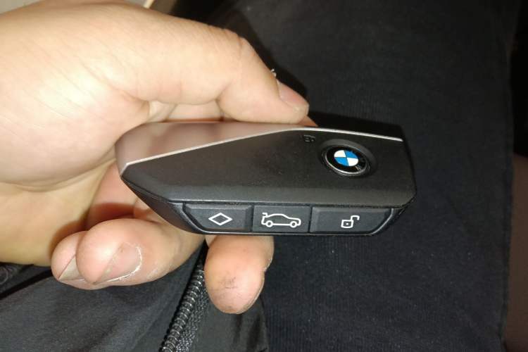 Used BMW X2 2024 sDrive25i M Sport Package Vehicle Key