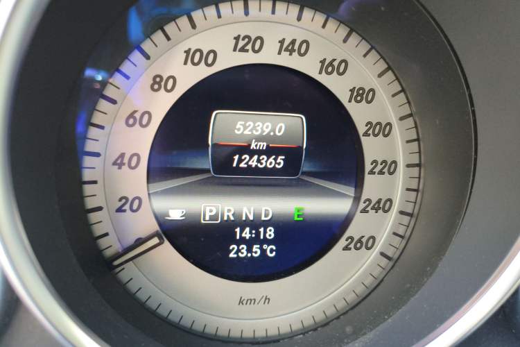 Used Mercedes-Benz C-Class 2013 C 260 CGI Fashion Model