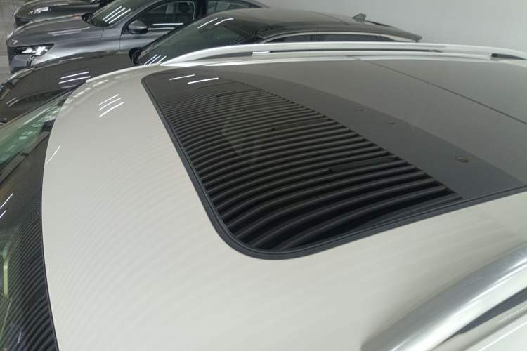 Used Volkswagen Tiguan L 2021 330TSI Automatic Two-Wheel Drive R-Line Enhanced Edition Roof