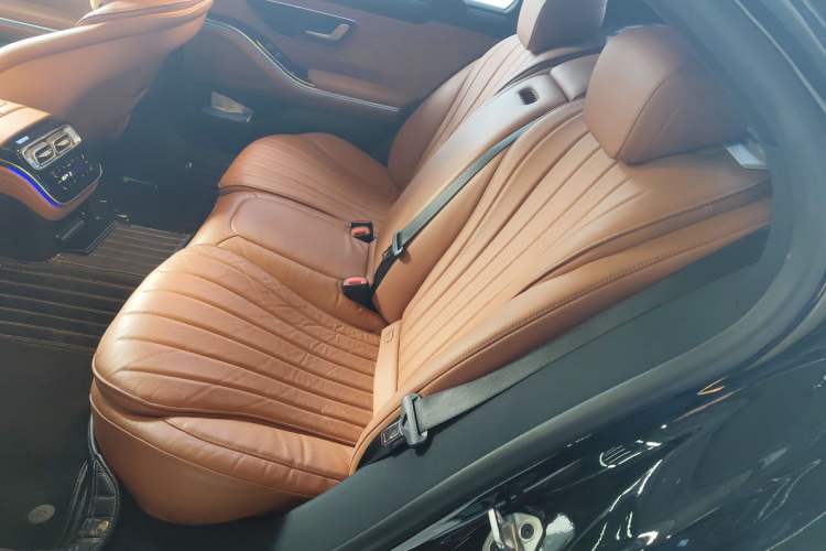 Used Mercedes-Benz S-Class 2022 S 400 L Business Model Left Rear Seat