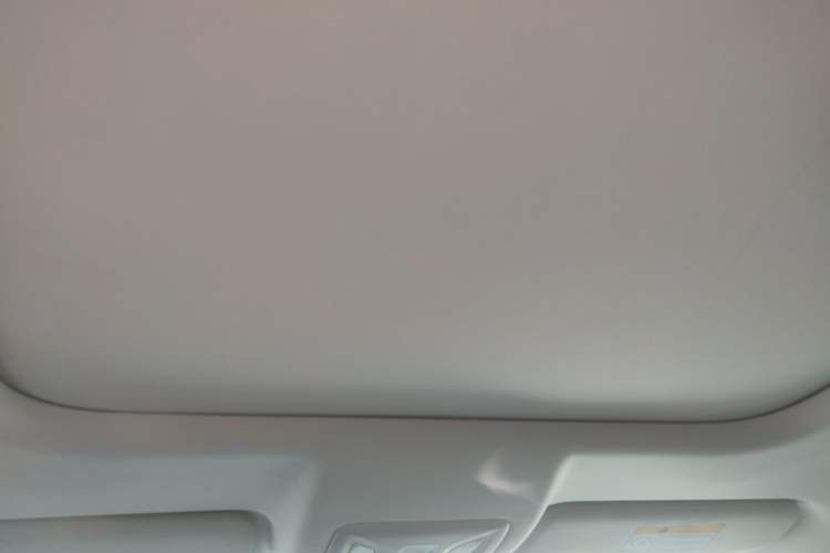 Used CHANGAN UNI-K iDD 2023 Zhidian iDD 1.5T 135km Smart & Fun Model Headliner