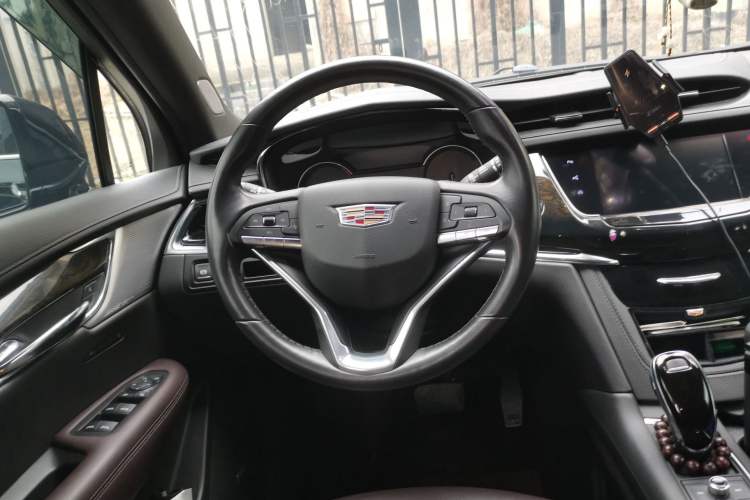 Used Cadillac XT6 2020 Revised Version 28T 7-Seater Four-Wheel Drive Luxury Edition
