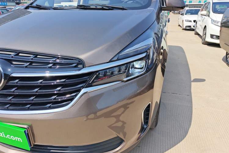 Used Buick GL8 2022 Land Cruiser Executive Class 652T Comfort Model