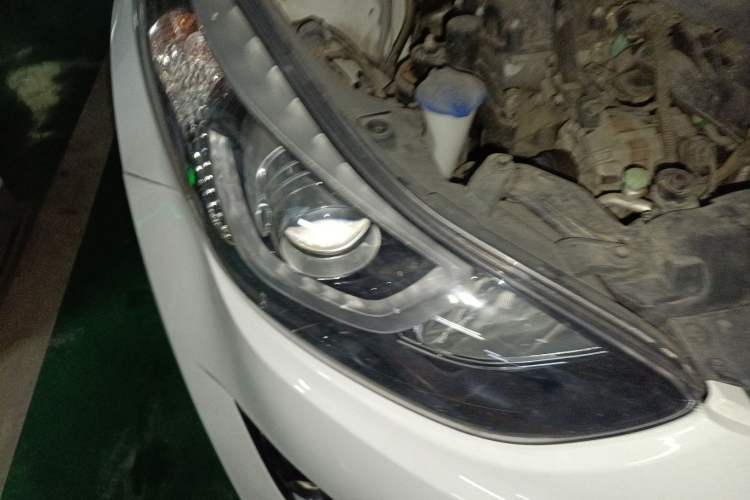 Used Hyundai Elantra (5th Generation / Langdong) 2016 1.6L Manual Luxury Model
