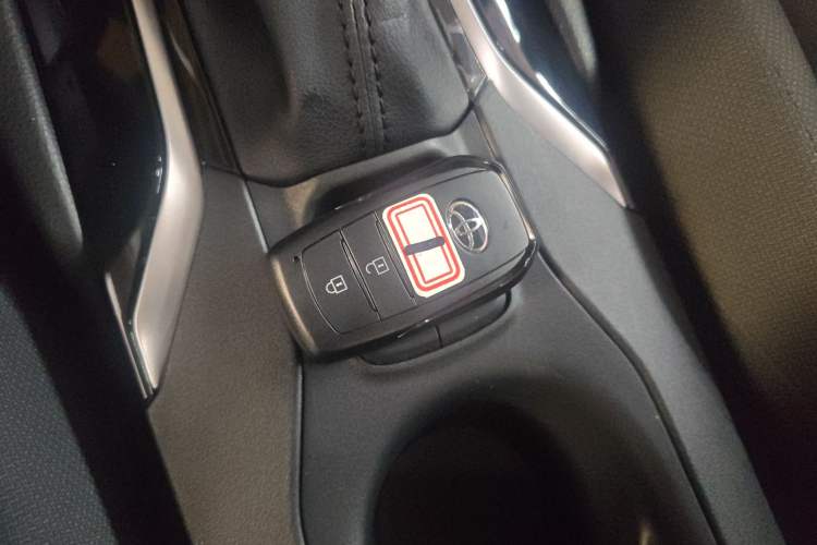 Used Toyota FRONTLANDER 2023 2.0L CVT Leading Edition