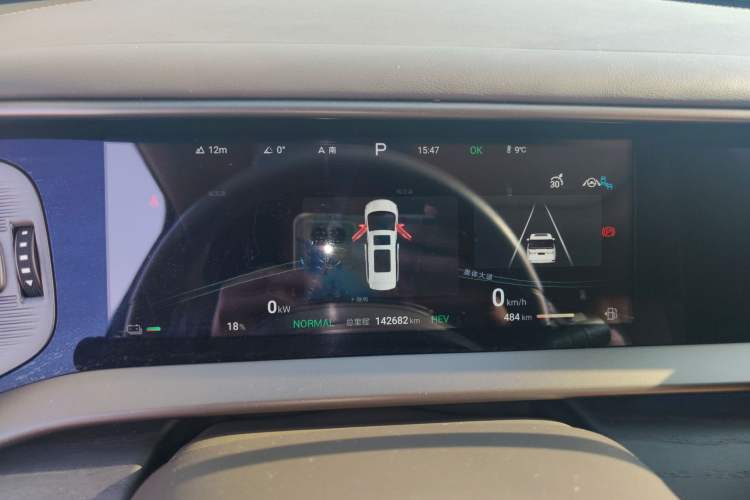 Used Denza D9 2022 DM-i 970 Four-Wheel Drive Prestige Model
