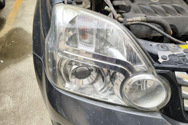 Used Dongfeng Fengdu MX6 2016 2.0L CVT Two-Wheel Drive Dream Edition
