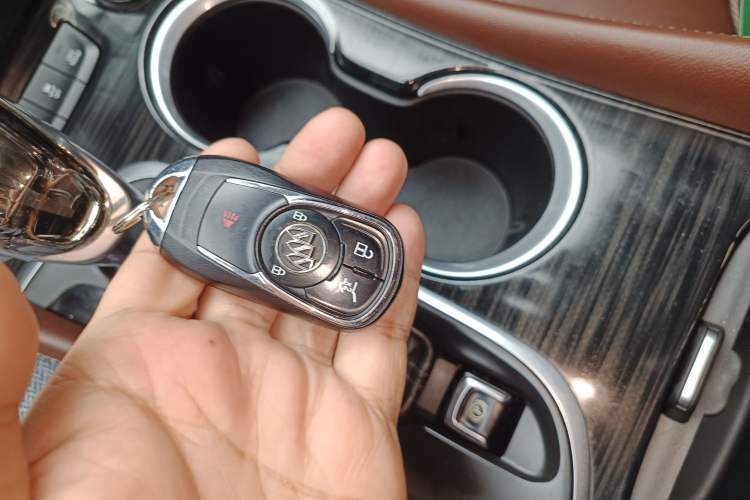 Used Buick Envision 2018 28T All-Wheel-Drive Versatile Sports Flagship Model Vehicle Key