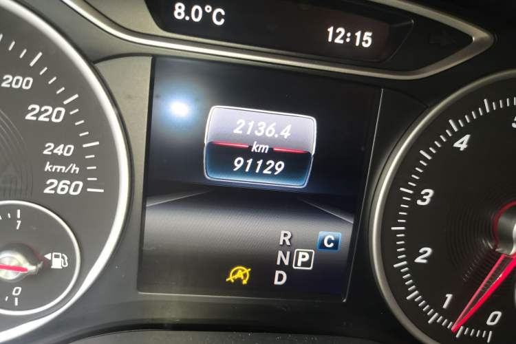 Used Mercedes-Benz B-Class 2017 B 200 Sport Edition Odometer Close Up