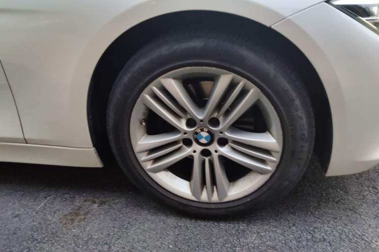 Used BMW 3 Series 2017 318i Fashion Model
