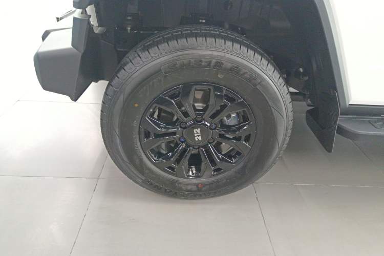 Used 212 T01 2024 2.0T Mechanic
