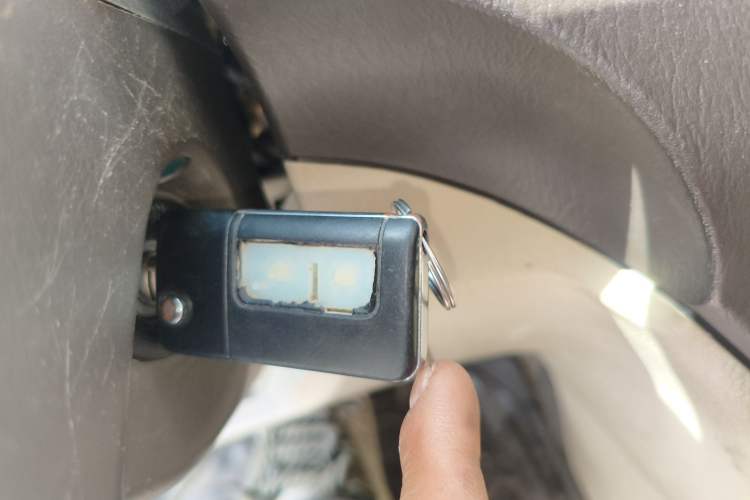 Used Haima Puxima 2013 1.8L Automatic 7-Seater Deluxe Edition
