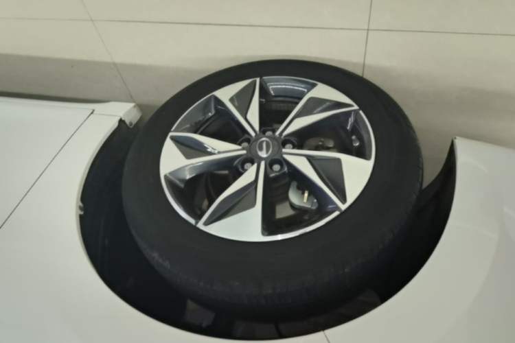 Used GAC Trumpchi M6 2023 PRO 270T DCT Luxury Edition Exterior 4