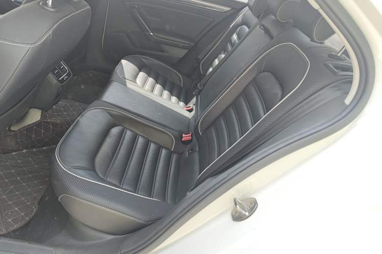 Used Volkswagen Lamando 2019 280TSI DSG Luxury Edition China V Standard Left Rear Seat