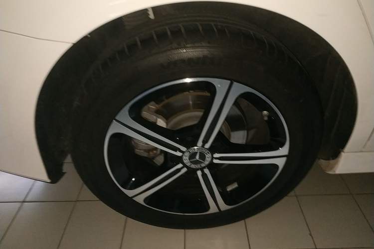 Used Mercedes-Benz A-Class 2022 Revised Version A 200 L Sport Sedan Fashionable Style
