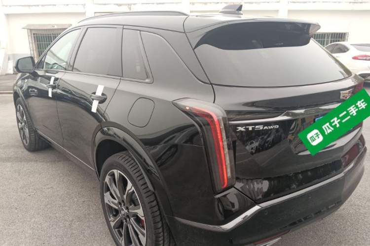 Used Cadillac XT5 2025 2.0T Platinum Edition
