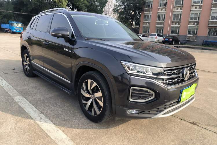 Used Volkswagen Tayron 2022 330TSI Two-Wheel Drive Luxury Connect Plus Version