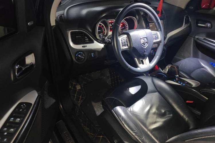 Used Dodge Journey 2015 2.0TD Four-Wheel Drive Luxury Edition
