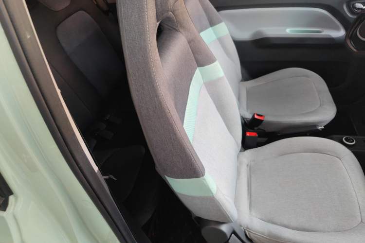 Used Wuling Hongguang MINIEV 2021 Macaron Premium Model – Lithium Iron Phosphate