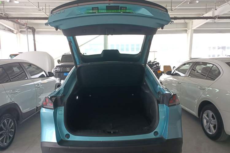 Used Deepal L07 2024 230Max Qiankun Intelligent Driving ADS SE Range-Extended Version Trunk