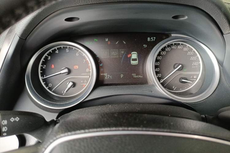 Used Toyota Camry 2021 2.0G Luxury Edition
