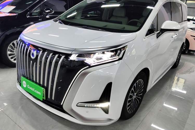 Used Denza D9 2024 EV 600 Four-Wheel-Drive Flagship Model