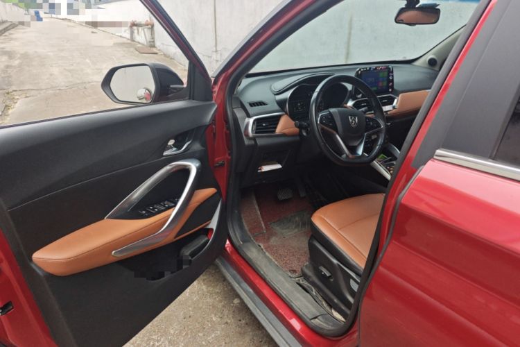 Used Baojun 510 2017 1.5L Automatic Luxury Model Driver Seat