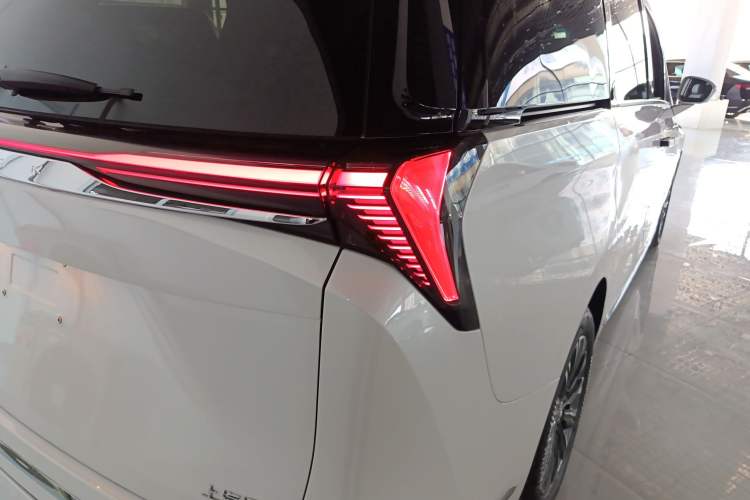 Used Buick GL8 2025 Lu Zun Smart Enjoyment Edition