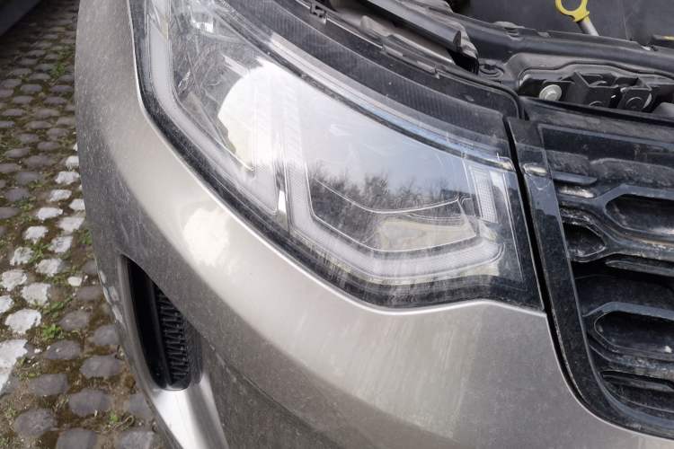 Used Land Rover Discovery Sport 2021 249 PS R-Dynamic S Performance Edition Right Front Headlight