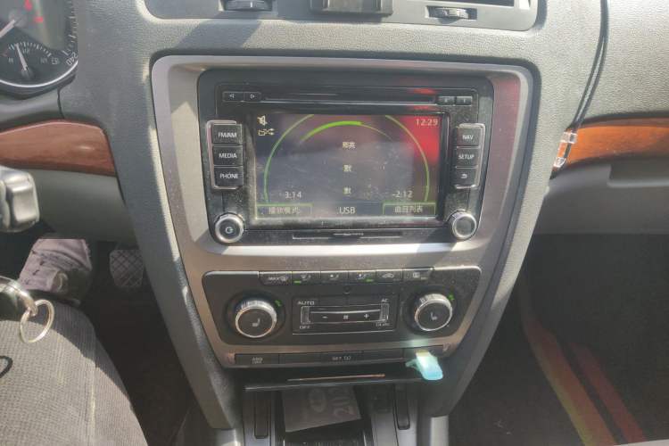 Used Skoda Octavia 2012 1.6L Manual Yijun Edition
